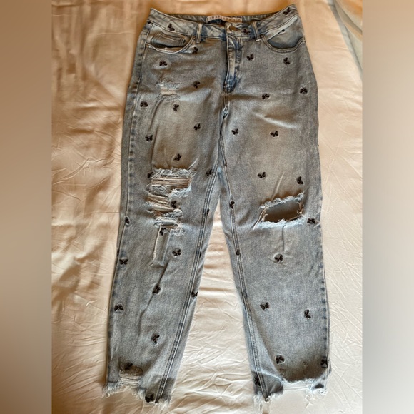 Tinseltown Light Blue Denim Mom Jeans with Embroidered Butterflies Size 13 - Picture 1 of 5